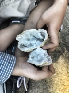everyone-is-different-geode